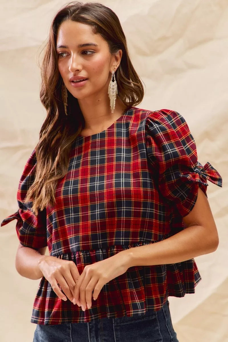 SO ME SO ME Christmas Holiday Plaid Ribbon Short Sleeves Top
