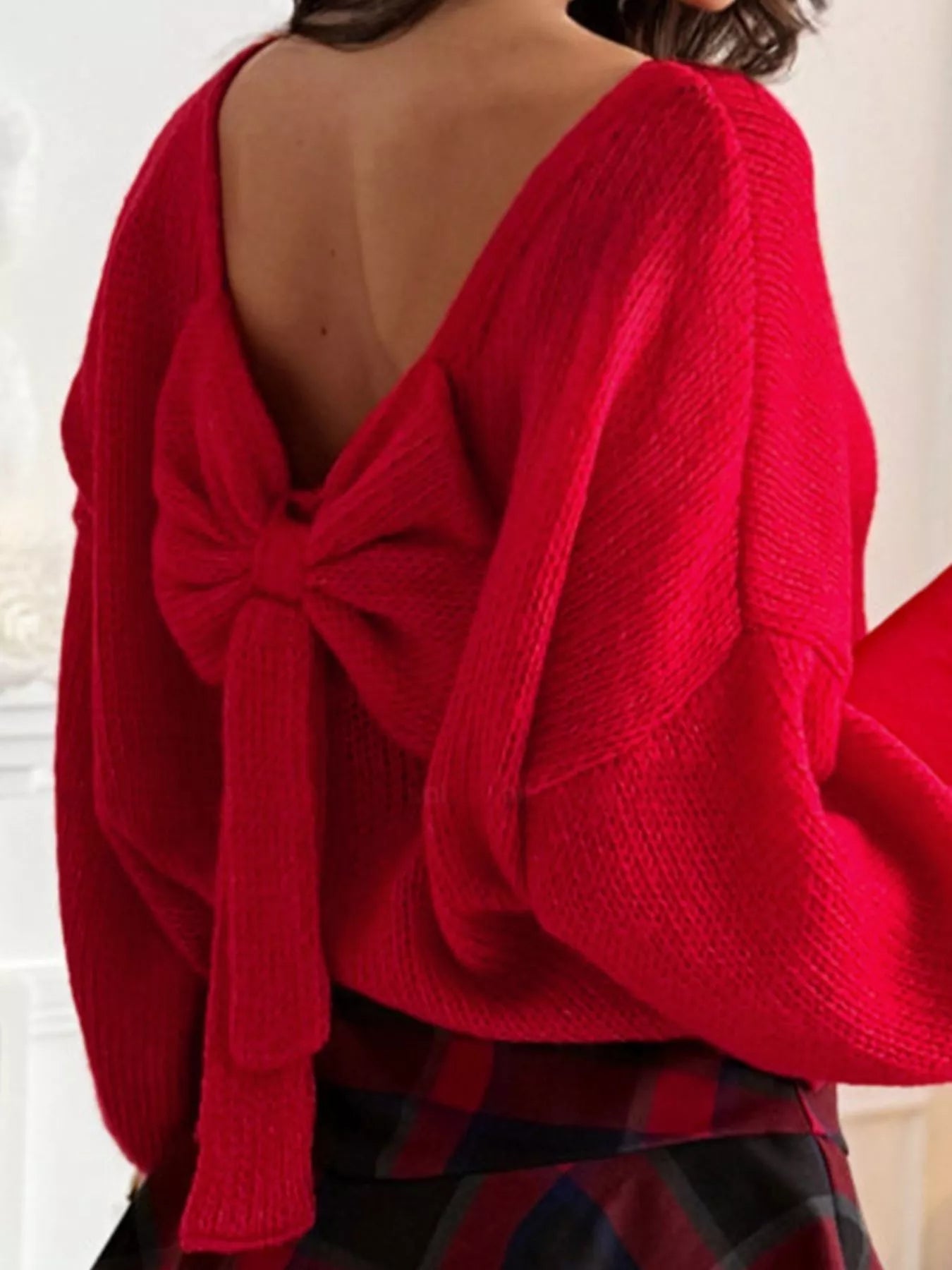 SYNZ Back Bowknot Long Sleeve Sweater