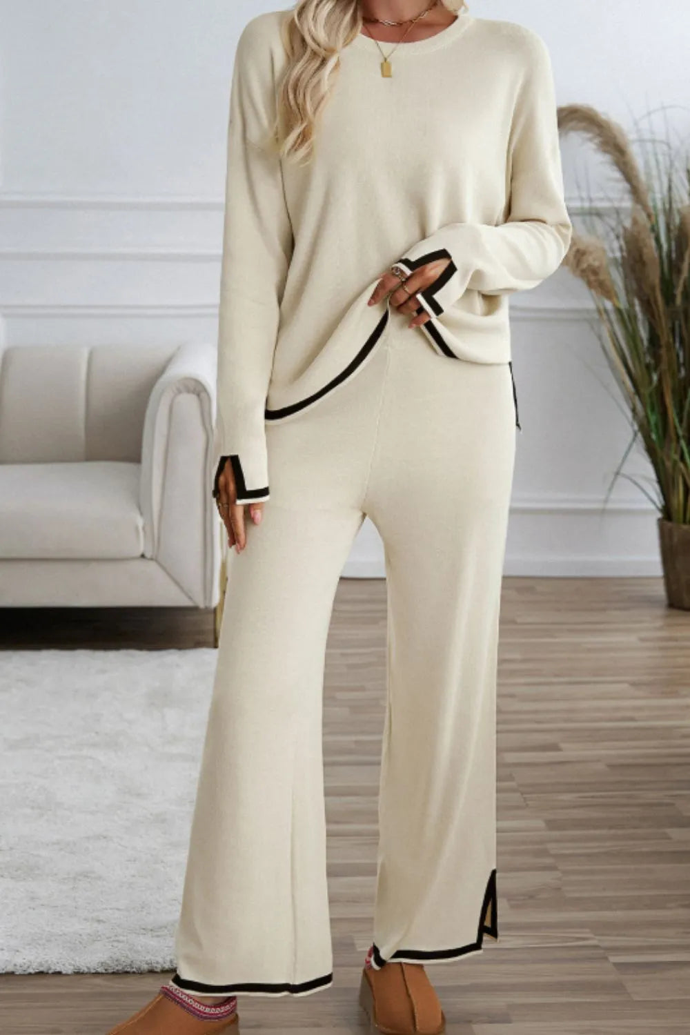 SYNZ Cream / S Contrast Trim Round Neck Top and Pants Sweater Set