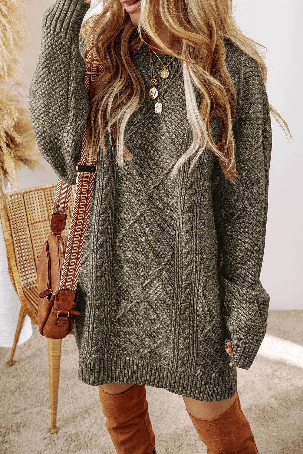 SYNZ Sage / S Cable-Knit Round Neck Sweater Dress