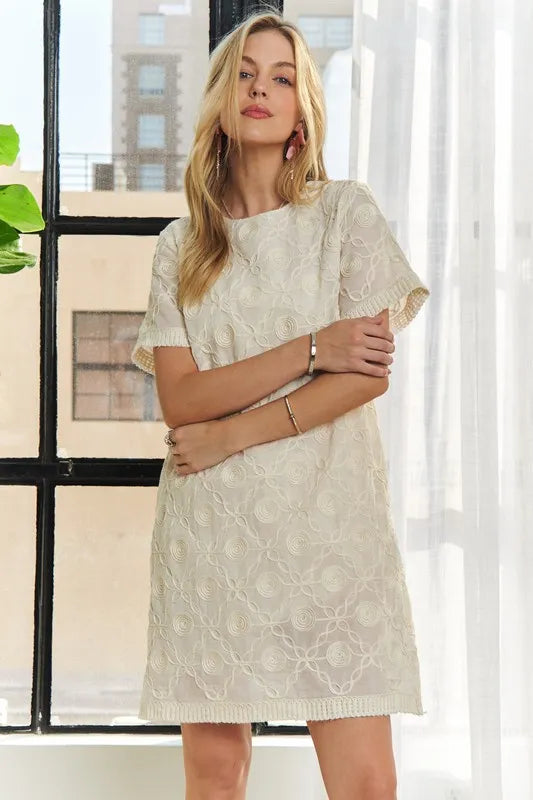 Trendsi ADORA Applique Round Neck Short Sleeve Shift Dress