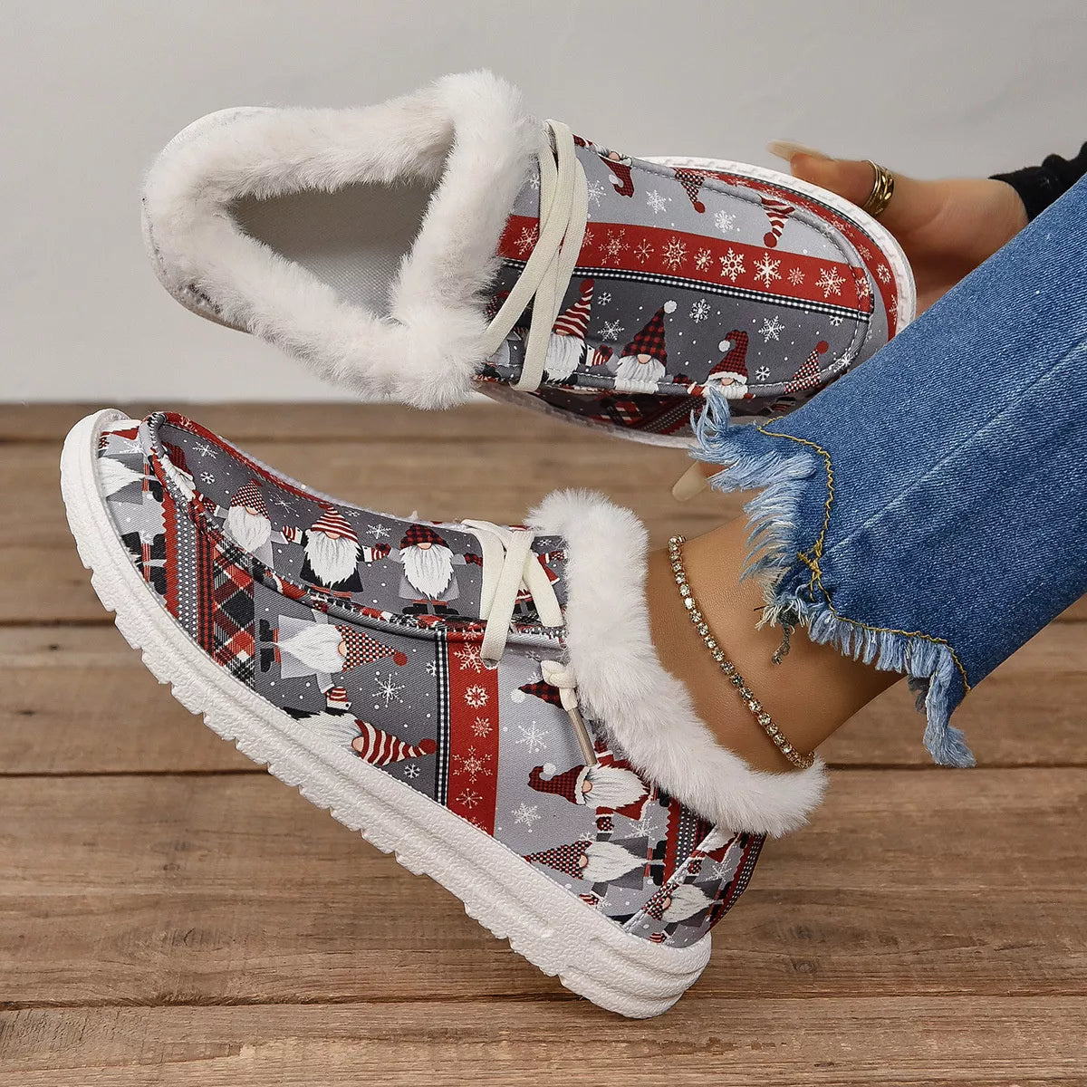 Trendsi Christmas Print Round Toe Sneakers