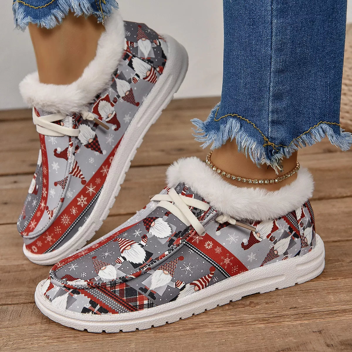 Trendsi Christmas Print Round Toe Sneakers