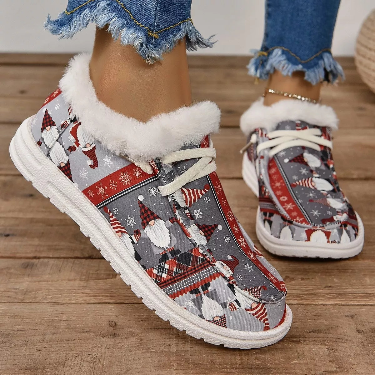 Trendsi Christmas Print Round Toe Sneakers