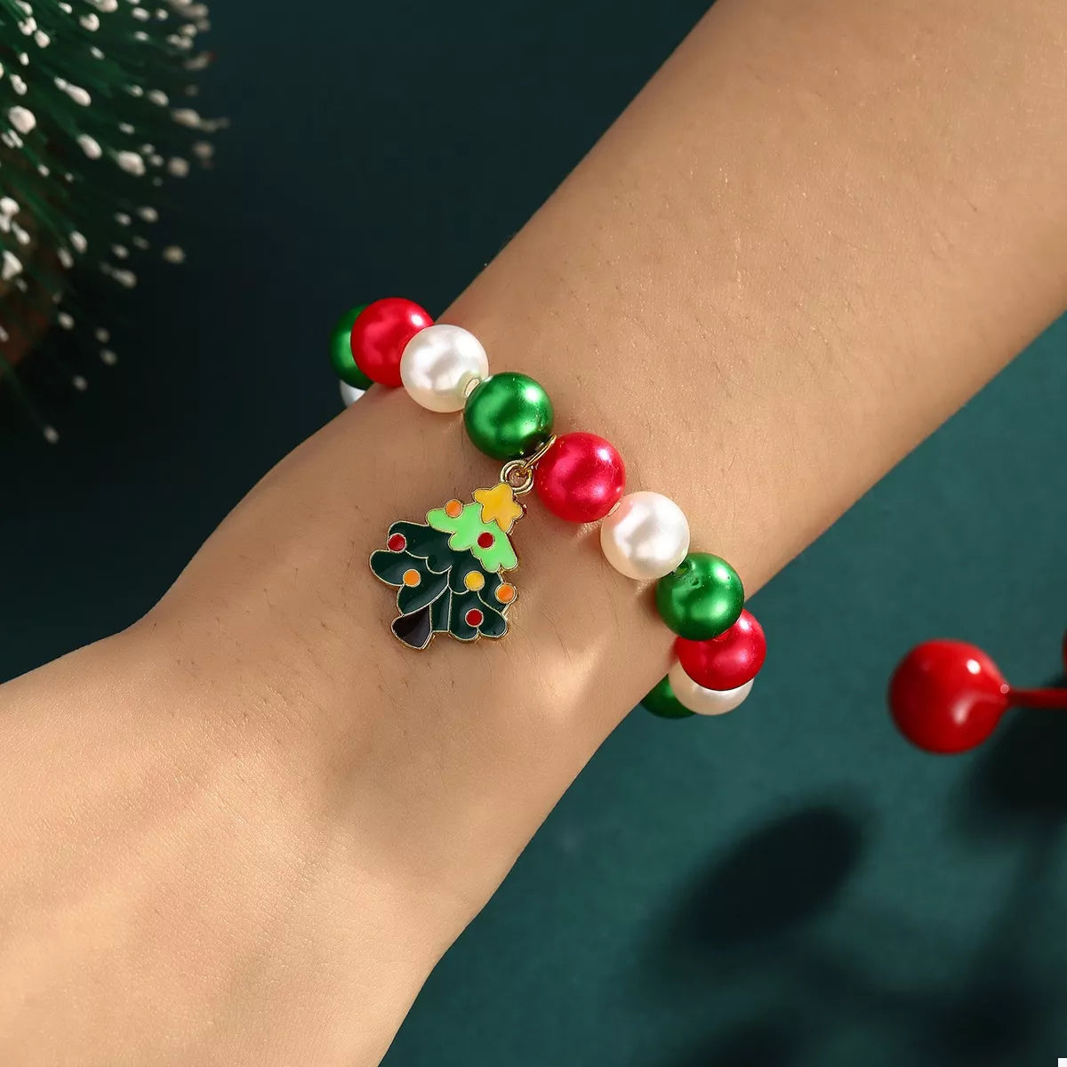 Trendsi Dark Green / One Size 5 Piece Christmas Synthetic Pearl Bracelet