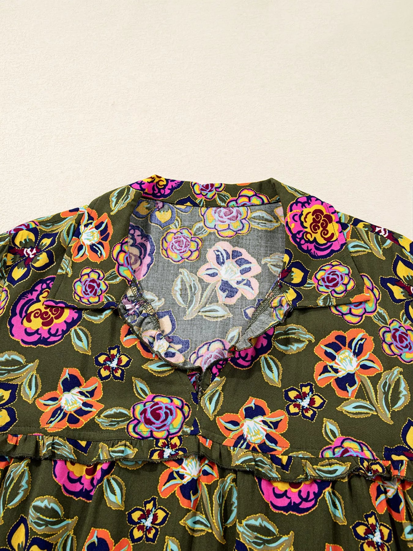 Trendsi Floral Print Split Neck Bubble Sleeve Shift Mini Dress