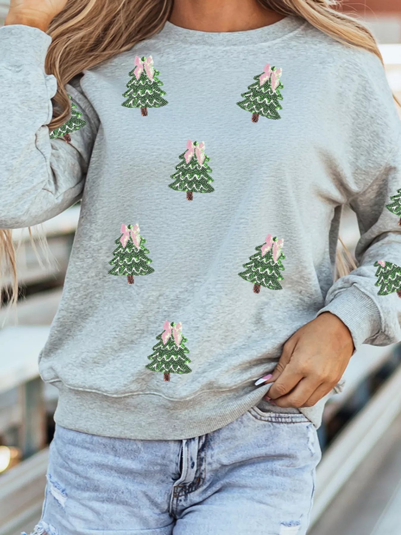 Trendsi Sequined Christmas Tree Patched Patterned Holiday Pullover Sweatshirt