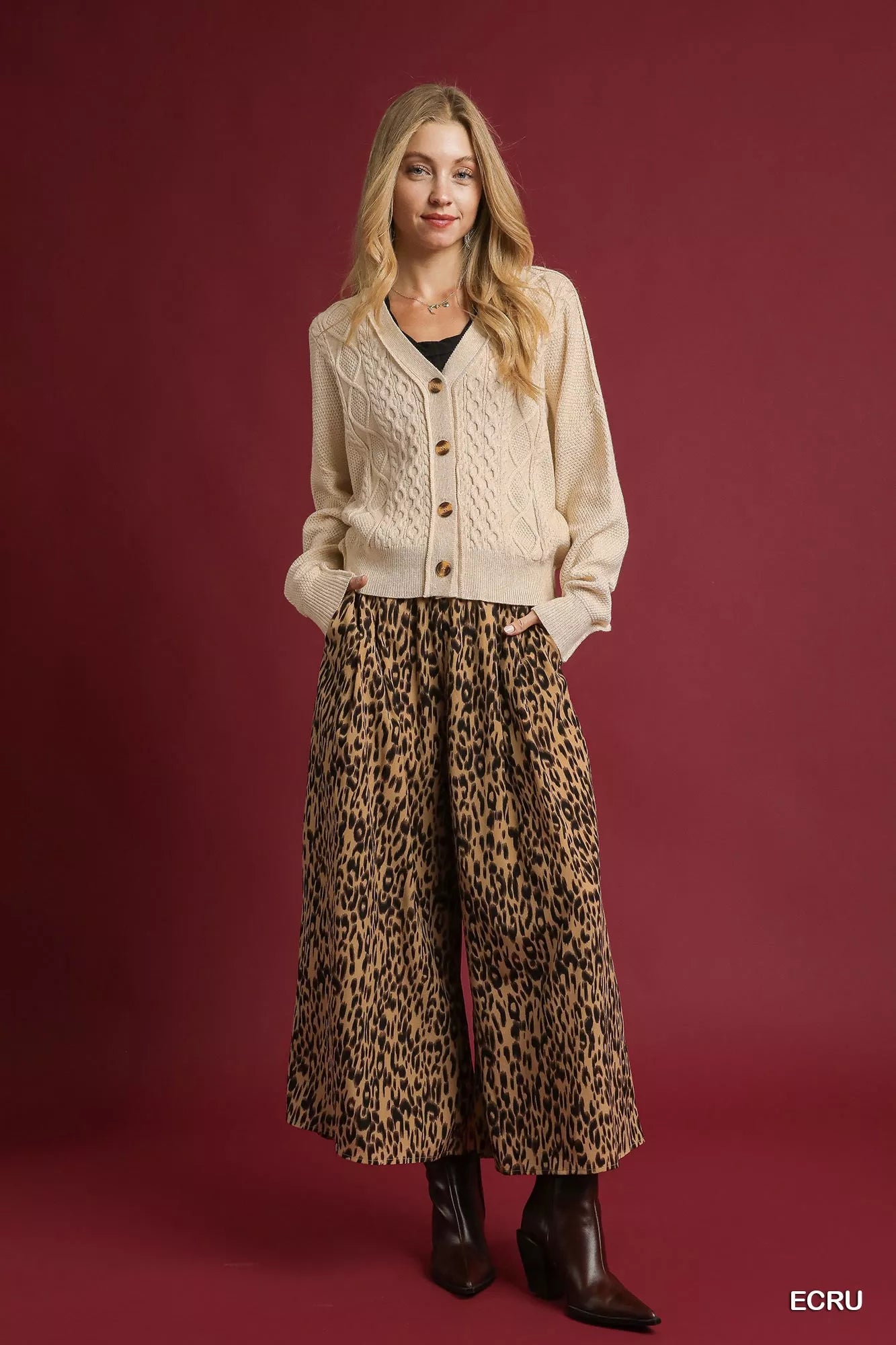 Umgee Umgee Chunky Cable Knit V-Neck Button-Up Cardigan